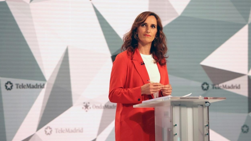 La candidata a la presidencia de la Comunidad de Madrid por Más Madrid, Mónica García, antes del inicio del debate de los aspirantes a presidir el gobierno madrileño. EFE/Juanjo Martín