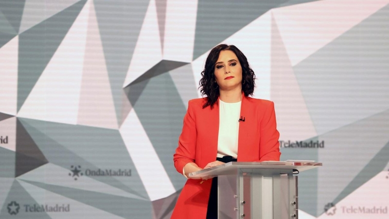 La candidata del Partido Popular a la presidencia de la Comunidad de Madrid, Isabel Díaz Ayuso, durante el debate electoral que los seis líderes de los principales partidos políticos madrileños celebran en los estudios de Telemadrid. EFE/Juanjo Martín.