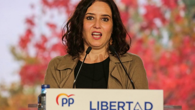 La presidenta de la Comunidad de Madrid y candidata del PP a la reelección, Isabel Díaz Ayuso durante un acto electoral, a 25 de abril de 2021, en Alcorcón, Madrid (España)
