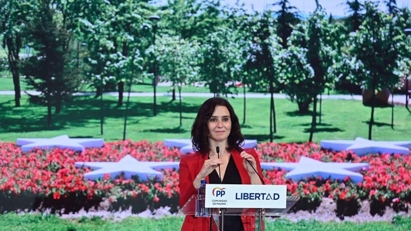 La presidenta de la Comunidad de Madrid y candidata del PP a la reelección, Isabel Díaz Ayuso, interviene en un acto de campaña celebrado este lunes 26 de abril de 2021 en Torrejón de Ardoz.