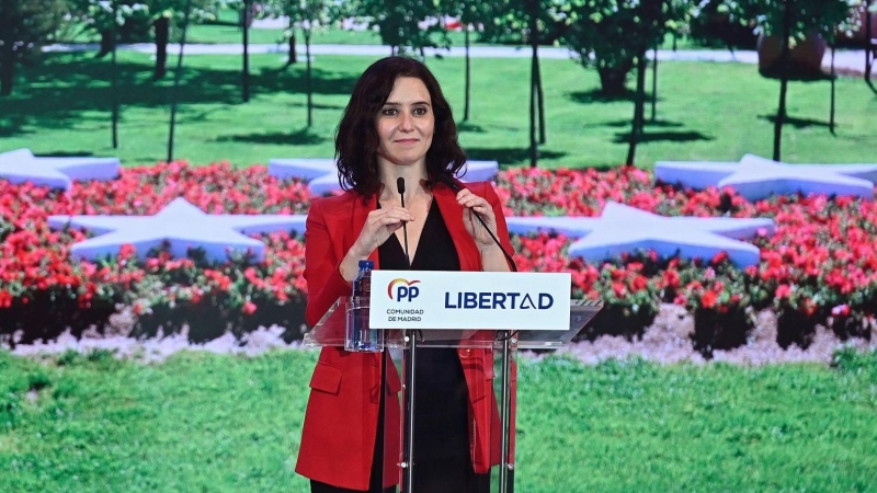 La presidenta de la Comunidad de Madrid y candidata del PP a la reelección, Isabel Díaz Ayuso, interviene en un acto de campaña celebrado este lunes 26 de abril de 2021 en Torrejón de Ardoz.