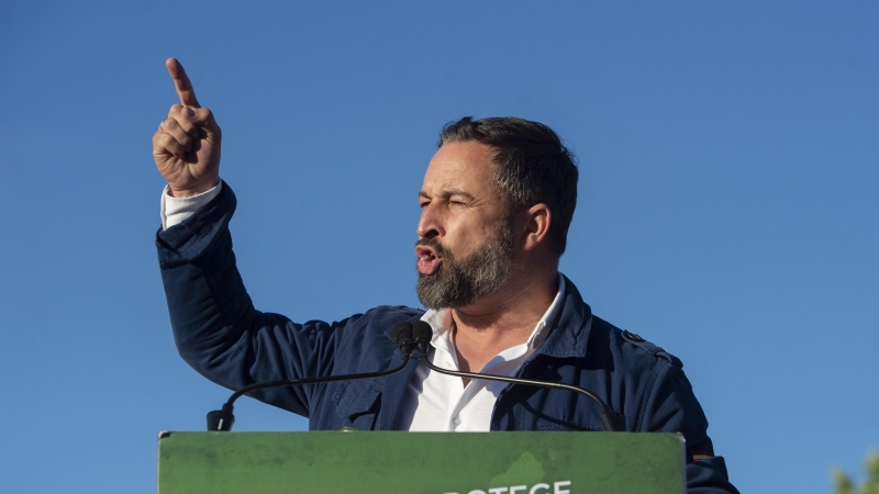 El presidente del partido, Santiago Abascal, durante un mitin del partido a 29 de abril de 2021, en Villanueva del Pardillo, Madrid (España).