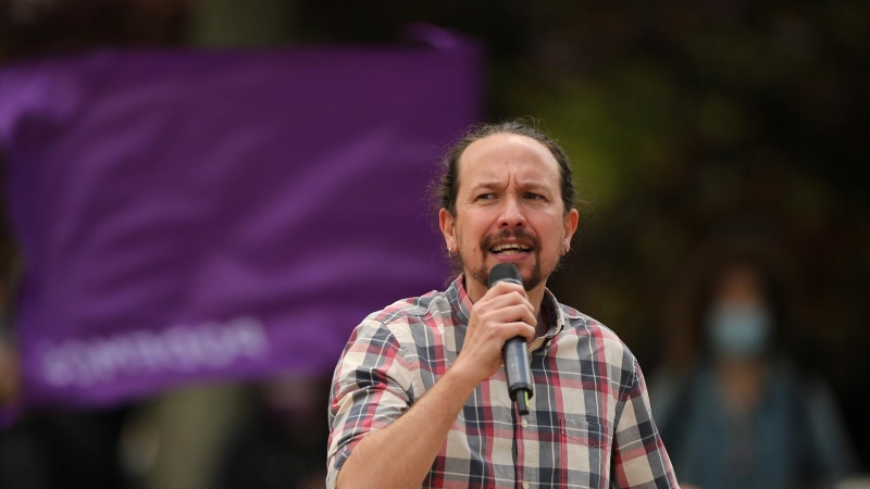 El candidato de Unidas Podemos a la presidencia de la Comunidad de Madrid y secretario general de Podemos, Pablo Iglesias, durante un acto del partido a 30 de abril de 2021, en el Parque Olof Palme de Usera, Madrid.