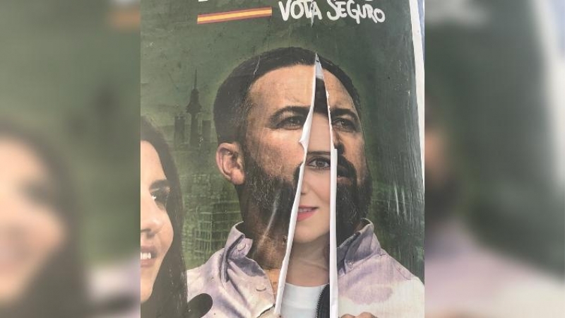 'El octavo pasajero': el cartel de campaña de Vox que es la metáfora perfecta de lo que podría ser el próximo Gobierno de Madrid