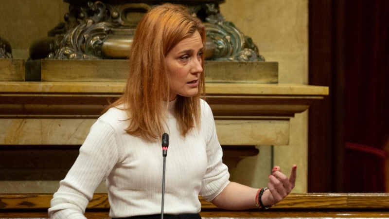 La líder de los comuns en el Parlament, Jéssica Albiach, interviene durante la Diputación Permanente del Parlament, en Barcelona, Catalunya