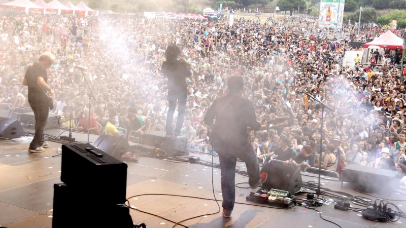 Actuació de l'Elèctrica Dharma al Canet Rock, el 6 de juliol de 2019.