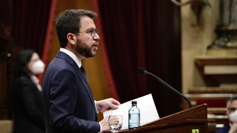 El candidat d'ERC a la investidura, Pere Aragonès, intervenint al Ple del Parlament, de perfil.