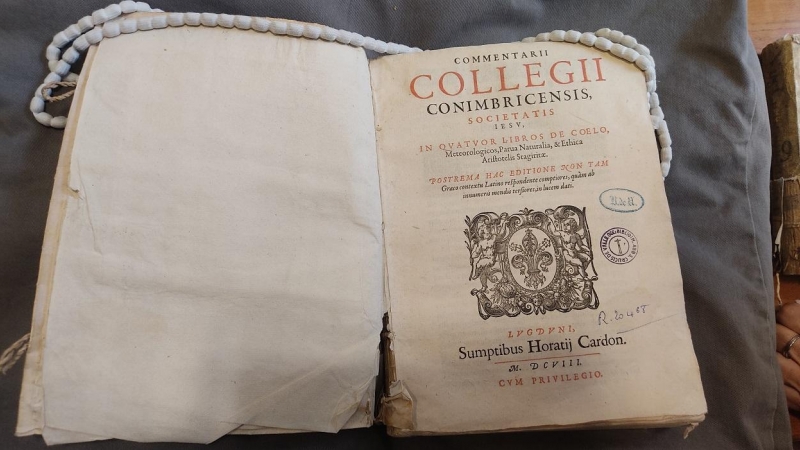 Uno de los 467 libros antiguos que el franquismo dio a la Abadía del Valle de los Caídos, recuperado ahora por la Biblioteca Nacional.