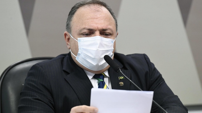 19/05/2021. El tercer exministro de sanidad brasileño durante la pandemia, general Eduardo Pazuello, en la comisión parlamentaria de investigación. - Agência Senado