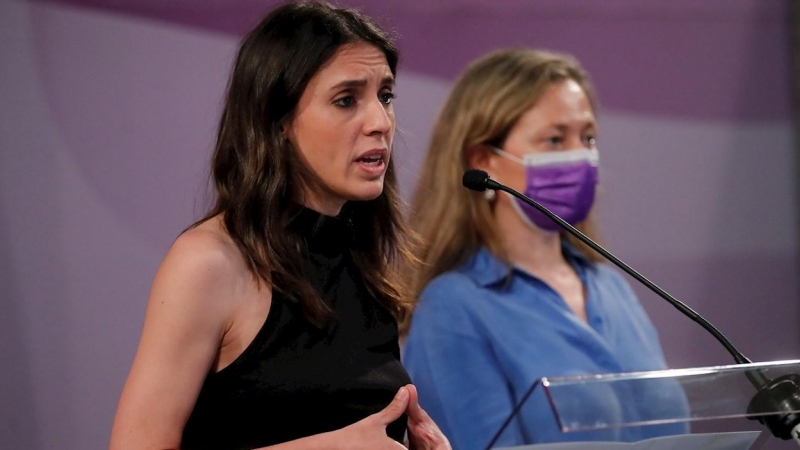 La ministra de Igualdad, Irene Montero, junto a la delegada del Gobierno contra la Violencia de Género, María Victoria Rosell.