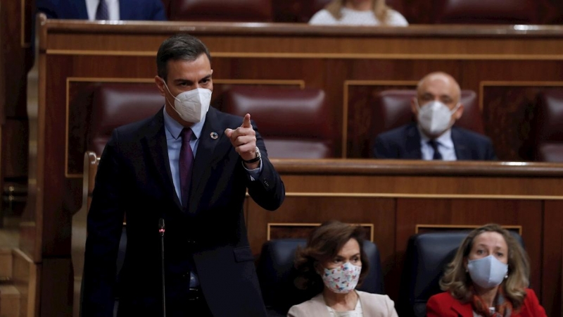 26/05/2021.- El presidente del Gobierno, Pedro Sánchez, durante su intervención en la sesión de control al Ejecutivo de este miércoles en el Congreso. EFE/ Emilio Naranjo