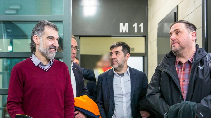 Jordi Cuixart, Josep Rull, Jordi Sànchez i Oriol Junqueras durant el seu trasllat a Madrid pel judici de l'1-O l'1 de febrer de 2019