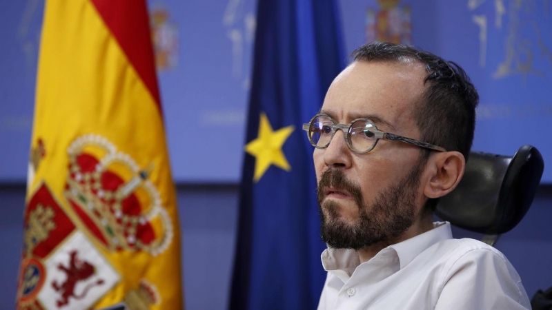 08/06/2021.-El portavoz de Unidas Podemos en el Congreso, Pablo Echenique, da una rueda de prensa tras la reunión de la Junta de Portavoces este martes, en la Cámara Baja. EFE/Javier Lizón