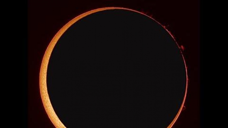 Comienza el eclipse solar en España: ¿Cómo, cúando y dónde podemos verlo?