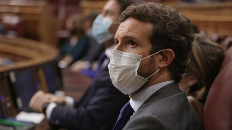 El líder del PP, Pablo Casado, en una sesión de control al Gobierno en el Congreso de los Diputados, a 23 de junio de 2021, en Madrid,