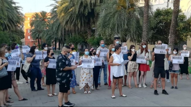 Concentración en defensa de la cultura en València.