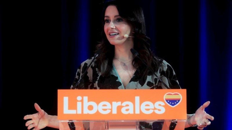 La líder de Ciudadanos, Inés Arrimadas, durante su intervención en la primera Convención política de la formación naranja, este sábado en Madrid. - EFE