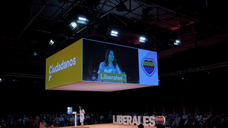 La presidenta de Ciudadanos, Inés Arrimadas, durante el acto de clausura de la convención política del partido, en el espacio para eventos Nube de Pastrana, a 18 de julio de 2021, en Madrid (España).