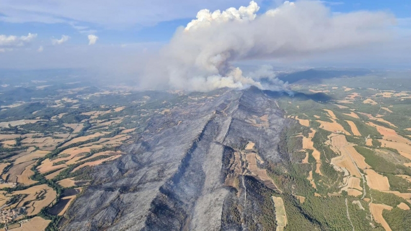 Pla general aeri de superfície calcinada per l'incendi iniciat a Santa Coloma de Queralt (Conca de Barberà) el 25 de juliol de 2021