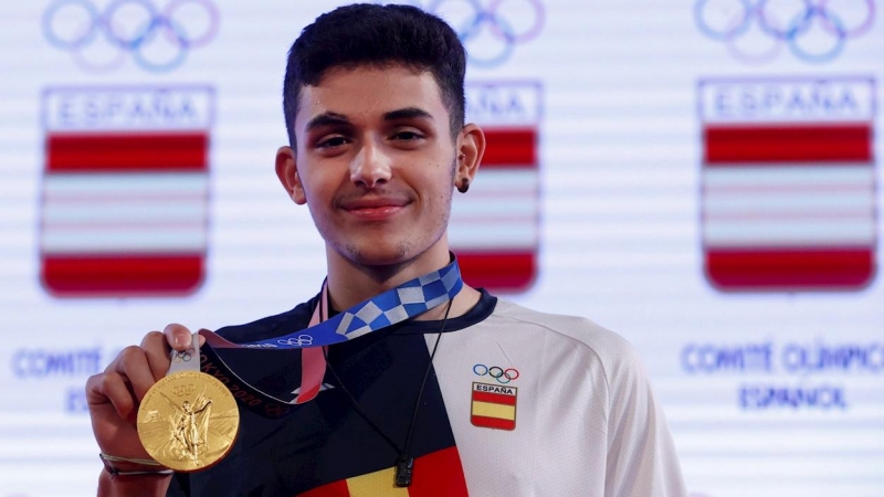 Alberto Ginés, campeón olímpico en escalada en los JJOO Tokio 2020, durante la rueda de prensa que ha ofrecido hoy en Madrid