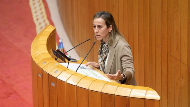 Ethel Vázquez en el Parlamento de Galicia