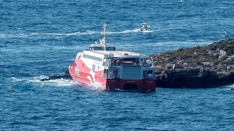 El ferry que chocó este sábado contra el islote cubría la ruta entre las Pitiusas.