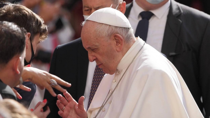 El papa critica la eutanasia y la cultura de 
