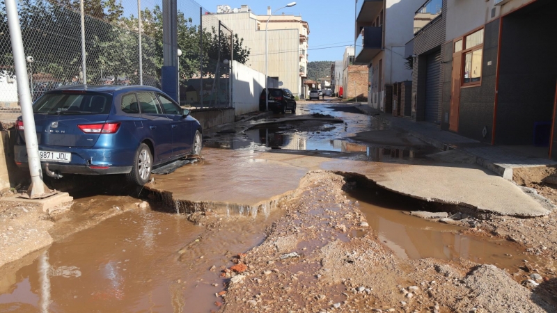 Imatge d'un carrer d'Alcanar afectat pels aiguats de l'1 de setembre.