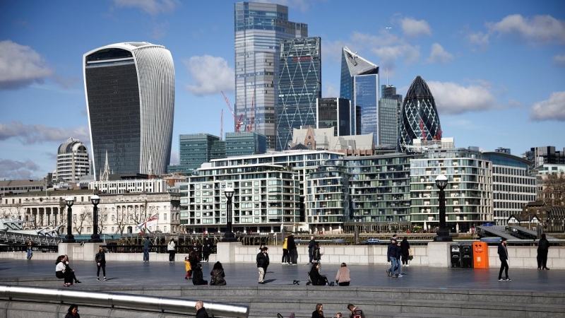 Vista de los rascacielos de la City londinense, el distrito financiero de la capital británica. REUTERS/Henry Nicholls