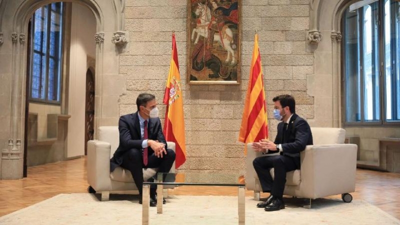 Pedro Sánchez i Pere Aragonès durant la reunió que han mantingut aquest dimecres al Palau de la Generalitat.