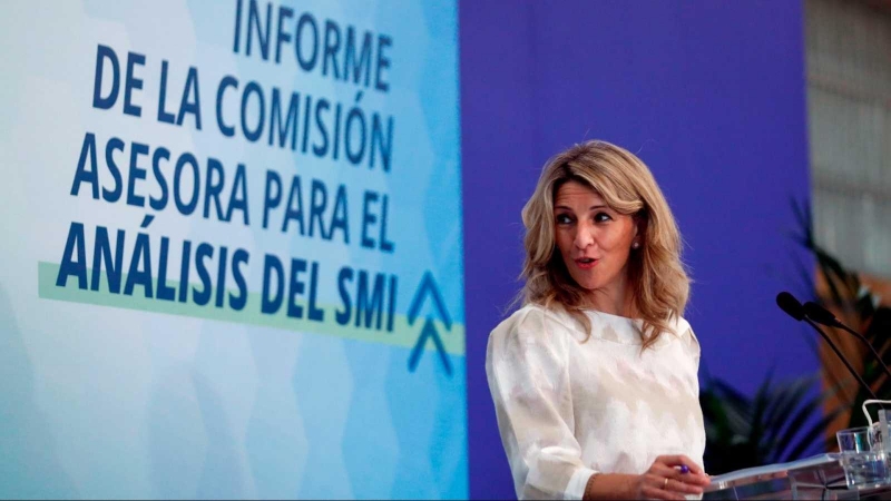 La vicepresidenta segunda del Gobierno y ministra de Trabajo, Yolanda Díaz, en la presentación del informe de los expertos sobre  el SMI. EFE/Emilio Naranjo