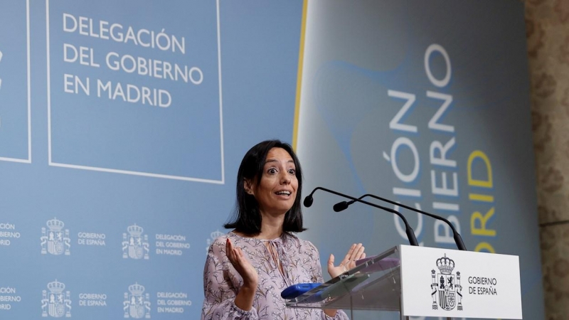 La delegada del Gobierno en la Comunidad de Madrid, María de las Mercedes González durante una rueda de prensa.