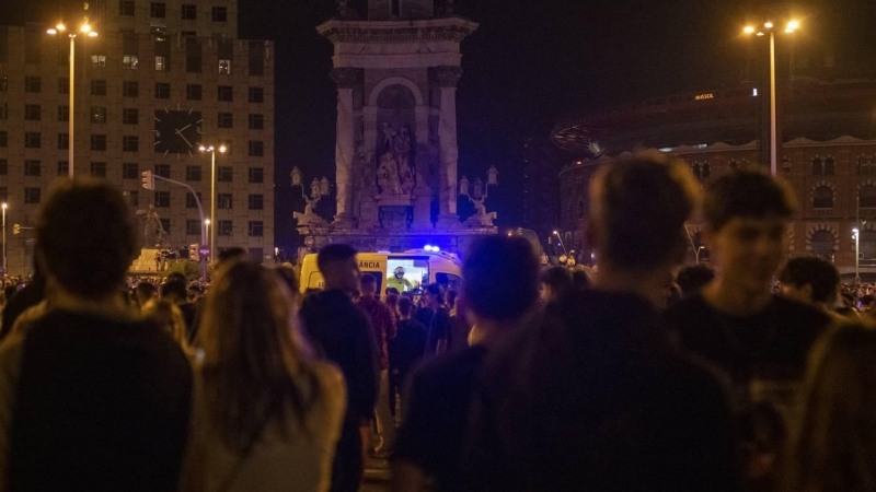El Macrobotellón en Barcelona por las fiestas de la Mercé deja 43 heridos y tres de ellos graves