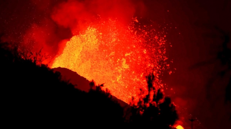 Decimosegundo día de erupción volcánica en La Palma.