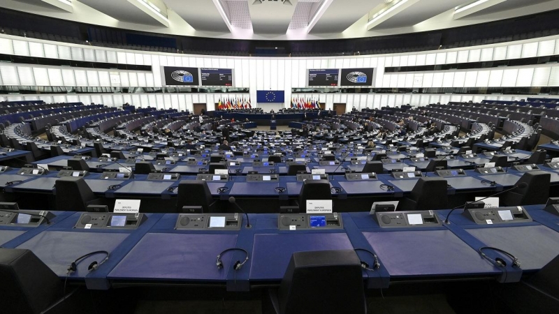 Vista del hemiciclo del Parlamento Europeo, en Estrasburgo (Francia), durante el debate sobre el futuro de las relaciones entre la UE y los EEUU. Frederick Florin/Pool via REUTERS