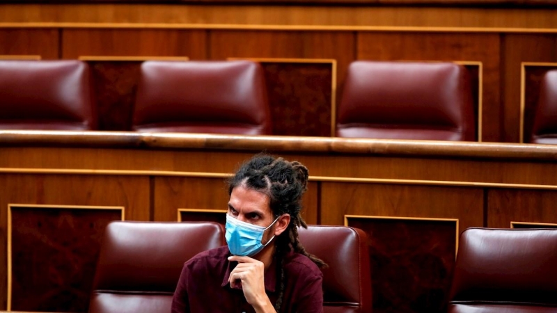 El diputado de Podemos Alberto Rodríguez durante el pleno del Congreso celebrado el pasado 28 de septiembre de 2021.