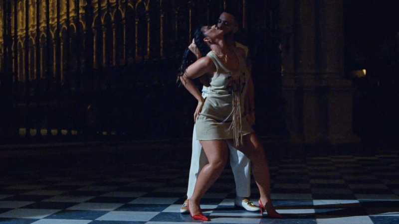 'Ateo', el sensual videoclip de C. Tangana y Nathy Peluso en la catedral de Toledo ante la doble moral de la Iglesia