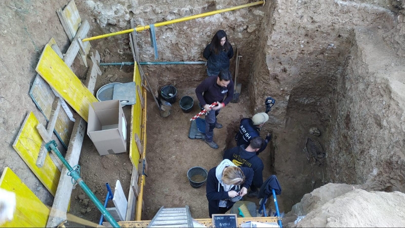 Excavación de la Fosa Número 4 del Cementerio Civil de Guadalajara