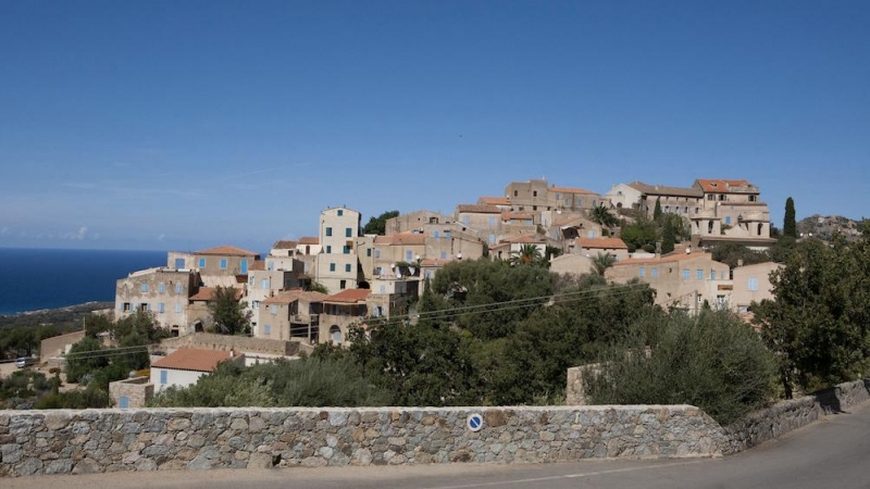 Vista del pueblo de Pigna, en Córcega.