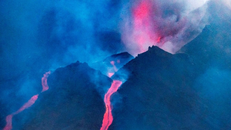 El volcán Cumbre Vieja no da tregua y se produce otro desprendimiento en la cara norte de su cono.