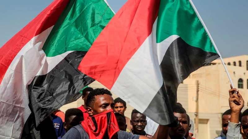 Protestas contra el golpe de Estado en Sudán el lunes 25 de octubre de 2021.