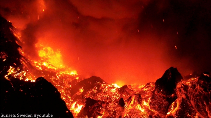 Un dron sobrevuela la erupción del volcán de La Palma. LOs expertos coinciden en asegurar que es imposible prever el final de este fenómeno.