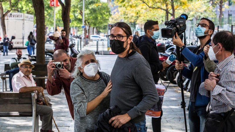 El fotoperiodista Albert Garcia, a su llegada al juicio celebrado en Barcelona.