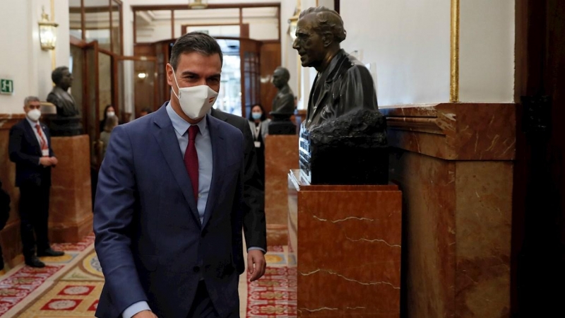 El presidente del Gobierno, Pedro Sánchez, a su llegada a la segunda jornada de debates de las siete enmiendas a la totalidad del proyecto de Ley de Presupuestos Generales del Estado para 2022, este jueves en el Congreso.