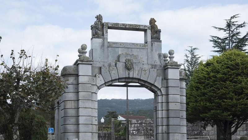 El Templete original, en la actualidad, a la entrada del cementerio de O Porriño. Foto: Thomas Dylan Harris