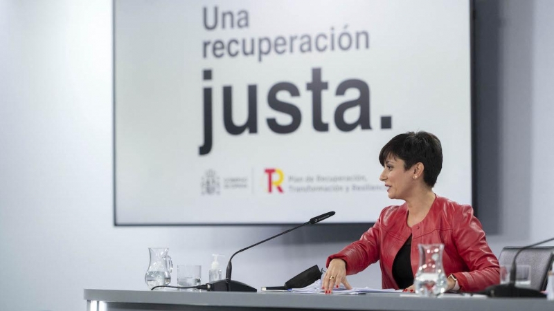 La ministra Portavoz, Isabel Rodríguez, interviene en una comparecencia tras la reunión del Consejo de Ministros, a 8 de noviembre de 2021, en Madrid.