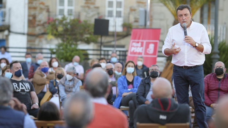 El presidente de la Diputación de A Coruña, Valentín González Formoso, durante la presentación de su candidatura a las primarias del PSdeG. E.P./Mero Barral