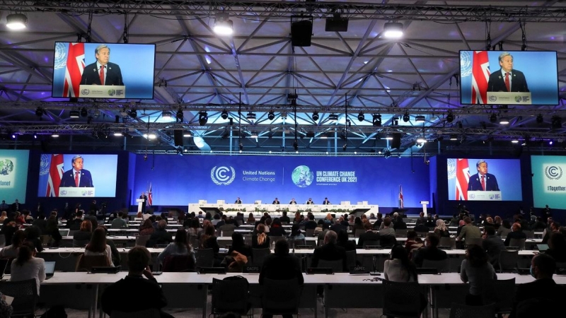 El secretario general de la ONU, Antonio Guterres, habla en un plenario de la COP26 de Glasgow.