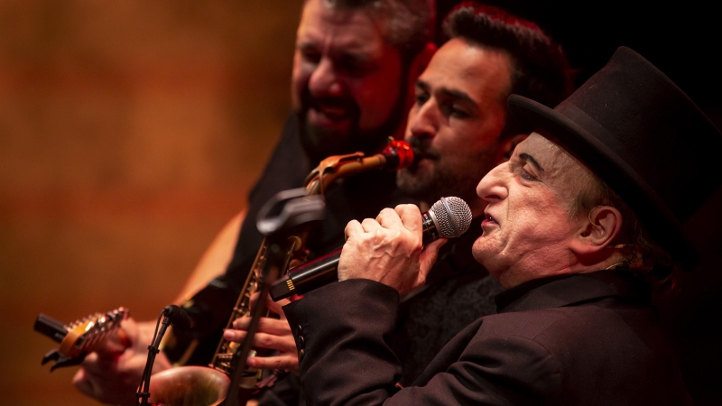 Javier Gurruchaga, líder de la Orquesta Mondragón, en 'Historias extraordinarias'.