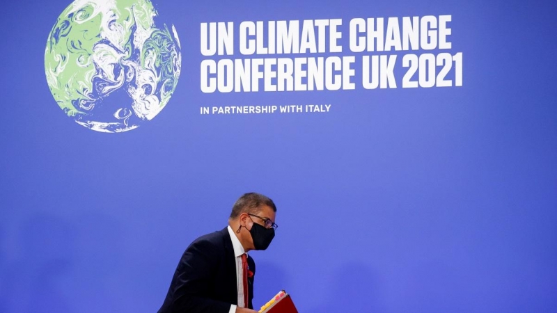 Alok Sharma, el presidente de la Cumbre del Clima de Glasgow, la COP26, tras la clausura de uno de los plenarios.